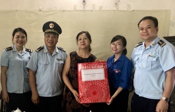 Hải quan Cao Bằng, Hải Phòng tri ân gia đình chính sách