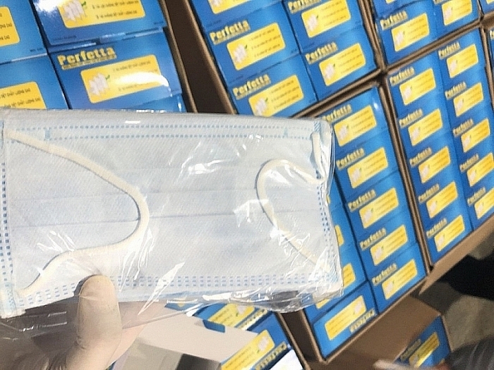 Dịch Covid-19 trong nước phức tạp, xuất khẩu khẩu trang y tế tiếp tục giảm