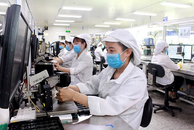 2 doanh nghiệp được gia hạn doanh nghiệp ưu tiên