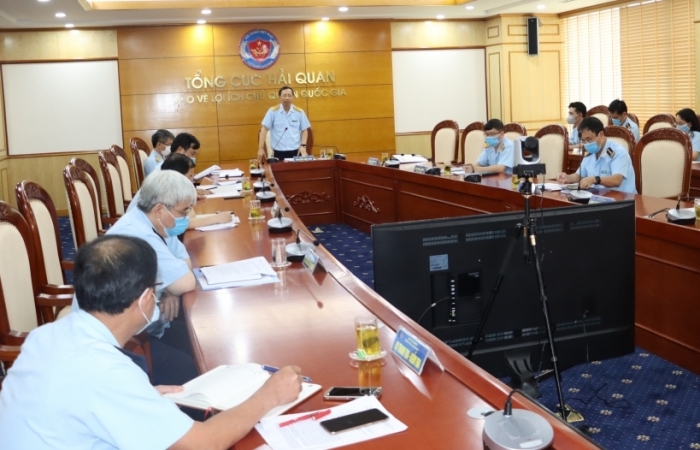 Quản chặt hàng tạm nhập tái xuất, kho ngoại quan, vận chuyển độc lập