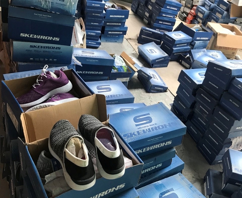 hai phong tiep tuc xac minh ve kho hang louis vuitton bvlgari gucci hermes tien ty