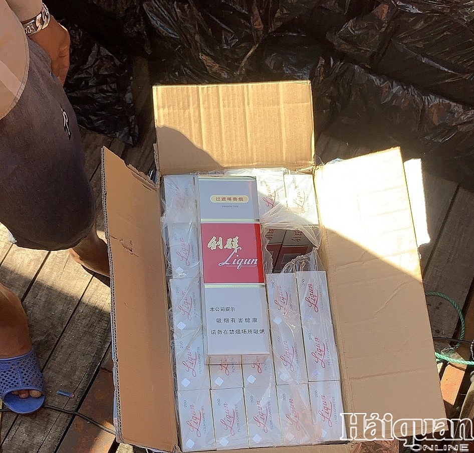 Bắt gần nửa triệu bao thuốc lá ngoại và hàng chục tấn nghi dược liệu tại Móng Cái