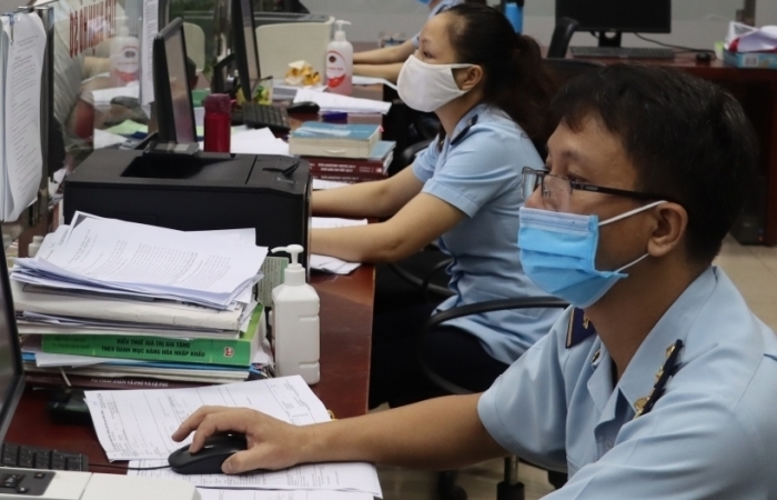 Hải quan cửa khẩu Lào Cai thông quan lượng hàng hóa trị giá 6 triệu USD trong 4 ngày nghỉ