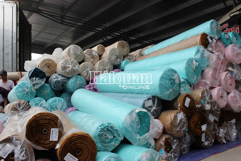 Thủ đoạn tuồn nguyên vật liệu của doanh nghiệp chế xuất vào thị trường nội địa