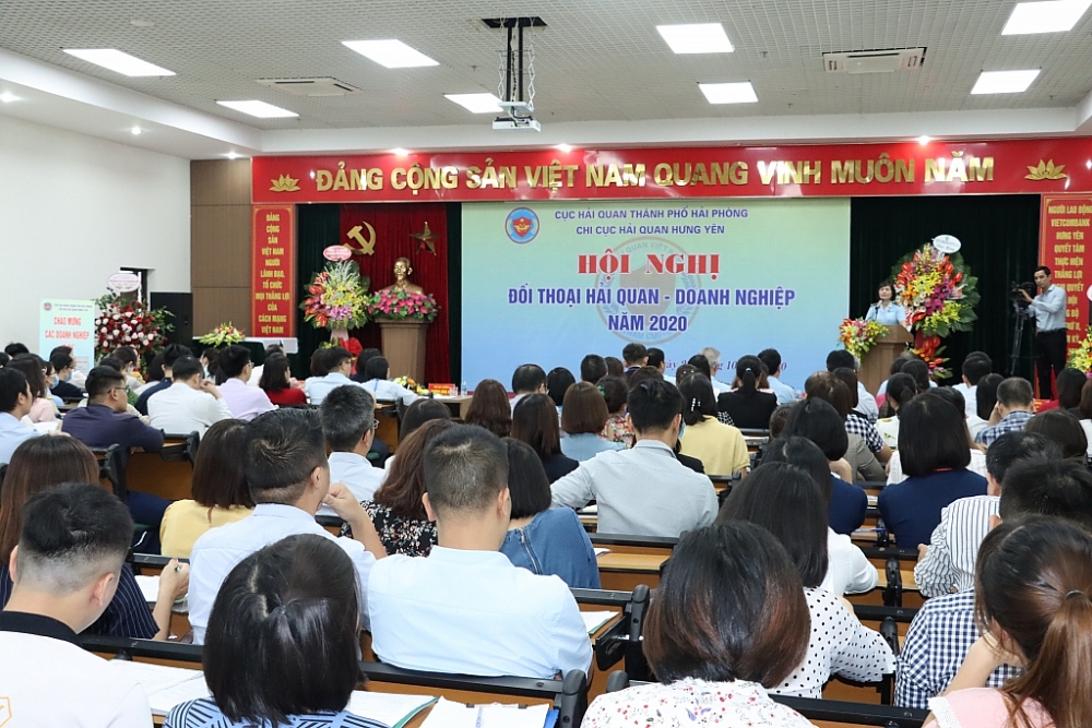 Hải quan Hưng Yên đối thoại với 150 doanh nghiệp