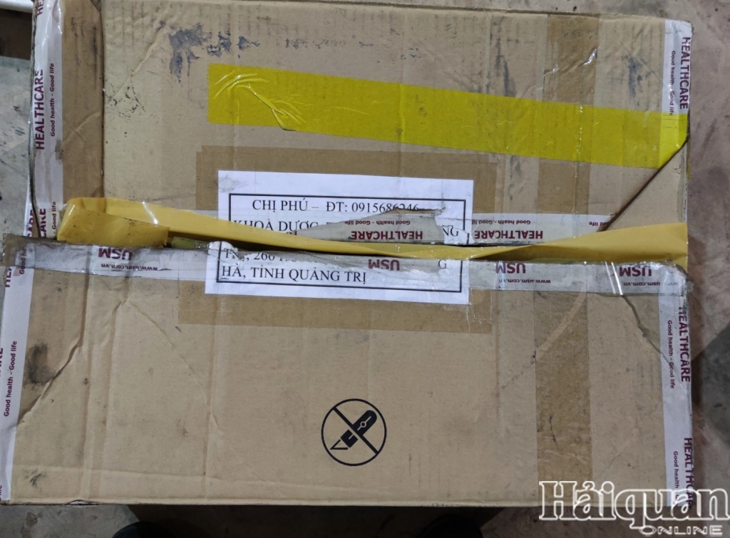 Buôn lậu 24 tấn hàng Nhật Bản, tráo đổi bằng… bát hương