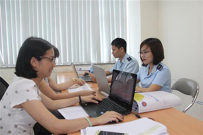 Thu ngân sách gần 1.000 tỷ đồng từ kiểm tra sau thông quan