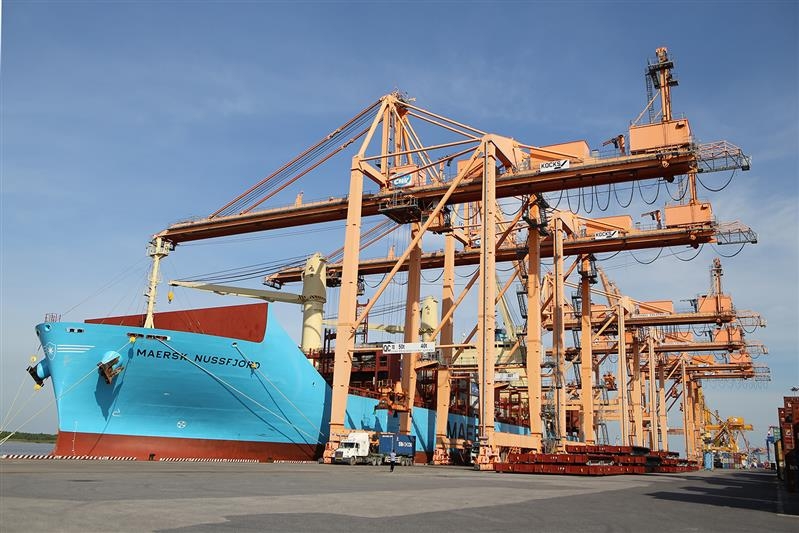 Xuất nhập khẩu đạt hơn 140 tỷ USD Xuất nhập khẩu đạt hơn 140 tỷ USD