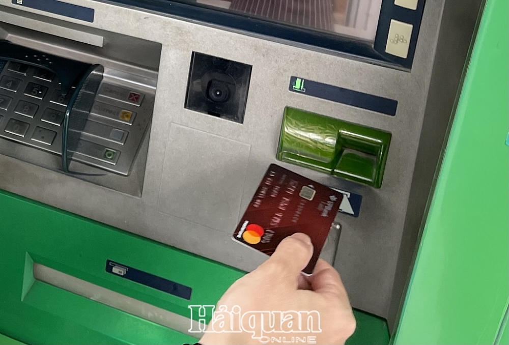 Lấy cắp, thông đồng để lấy cắp thông tin thẻ bị phạt đến 150 triệu đồng Lấy cắp, thông đồng để lấy cắp thông tin thẻ bị phạt đến 150 triệu đồng