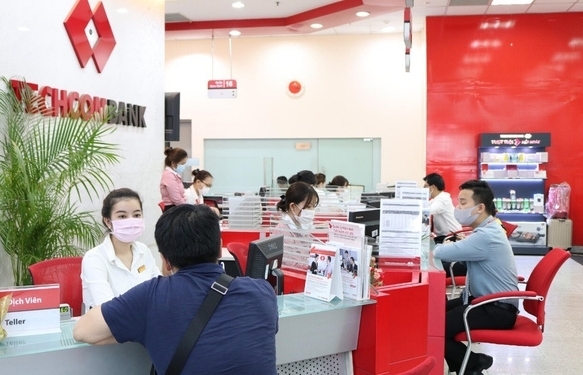 Hỗ trợ doanh nghiệp, ngân hàng ồ ạt "tung vốn" ưu đãi từ đầu năm