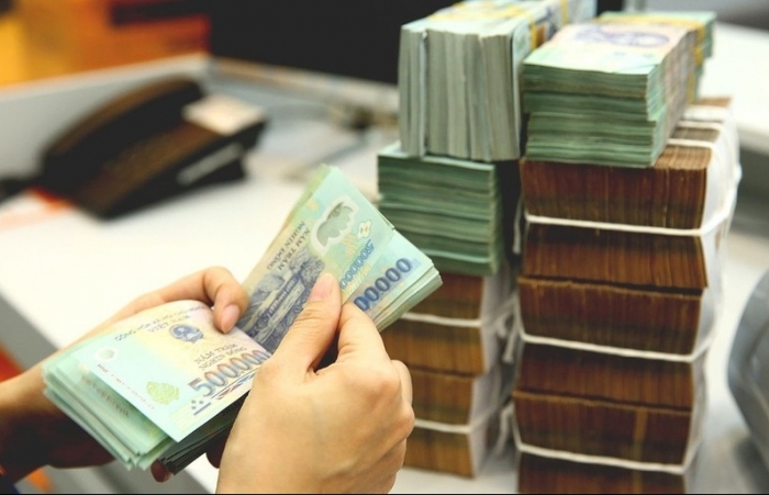 Hút tiền gửi sau Tết, ngân hàng vẫn kém mặn mà
