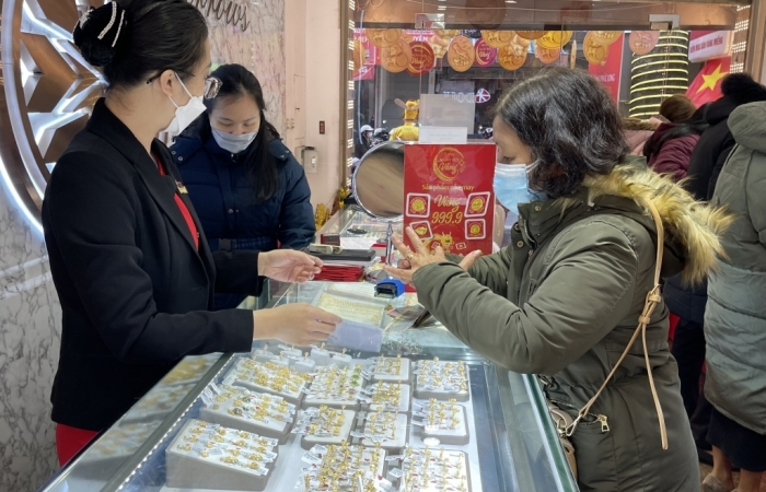 Doanh nghiệp kinh doanh vàng “bội thu” nhờ vía Thần Tài
