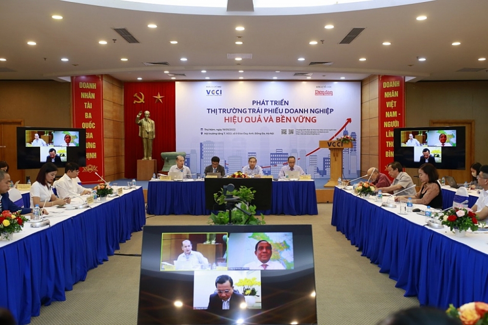 Diễn đàn “Phát triển thị trường trái phiếu doanh nghiệp hiệu quả, bền vững”. Diễn đàn “Phát triển thị trường trái phiếu doanh nghiệp hiệu quả, bền vững”.