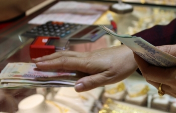 Sau nhiều ngày tăng, giá vàng quay đầu giảm mạnh
