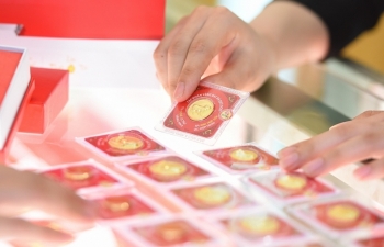 Căng thẳng sẽ đẩy giá vàng biến động mạnh trong tháng 6
