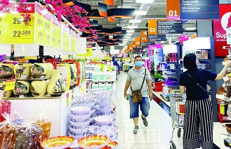 Bán lẻ hàng hóa và doanh thu dịch vụ tiêu dùng tăng 8,6%