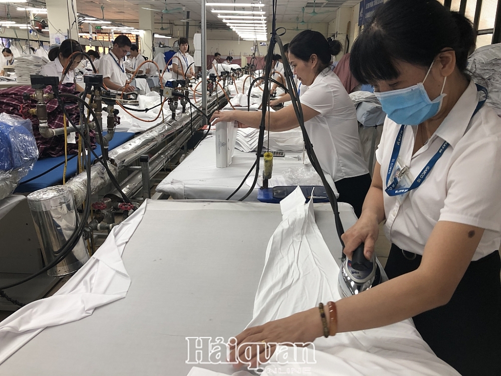 Doanh nghiệp cần các giải pháp chủ động ứng phó với dịch bệnh. Ảnh: H.Dịu