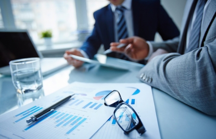 Thủ tướng yêu cầu 10 Bộ rà soát pháp luật tháo gỡ khó khăn cho đầu tư, kinh doanh