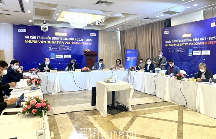 Tái cấu trúc kinh tế: Cần “không gian mới” cho doanh nghiệp tư nhân
