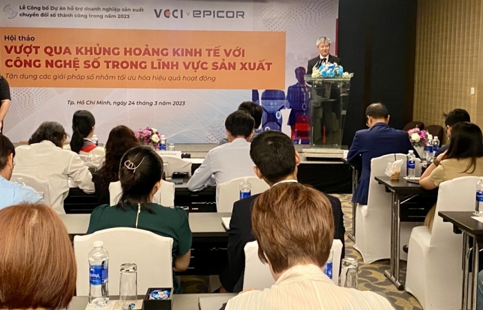 Doanh nghiệp vượt qua khủng hoảng kinh tế với chuyển đổi số