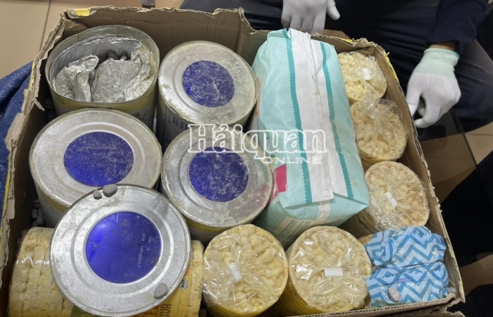 Thu giữ gần 36kg ma túy các loại trong các lô hàng quà biếu