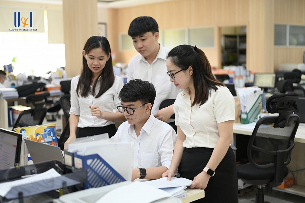 Doanh nghiệp thiệt hại khi sử dụng dịch vụ thủ tục hải quan tự phát