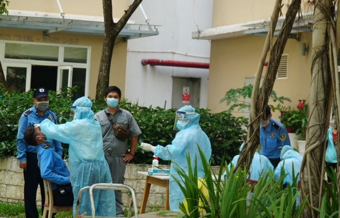 TPHCM: Mẹ, vợ và con ca nghi nhiễm Covid-19 xét nghiệm âm tính
