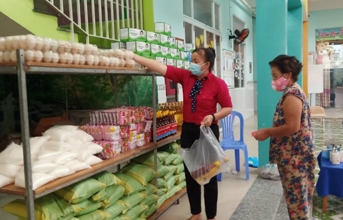 TPHCM đề xuất chi hơn 1.000 tỷ đồng hỗ trợ người dân bị tác động bởi dịch Covid-19