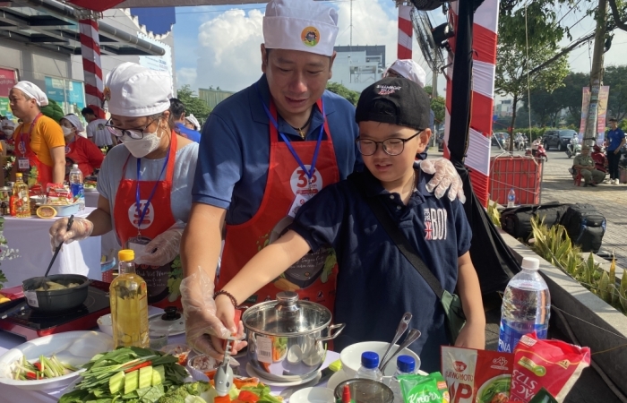 999 gia đình Việt cùng Saigon Co.op xác lập kỷ lục cùng nấu mâm cơm ba miền