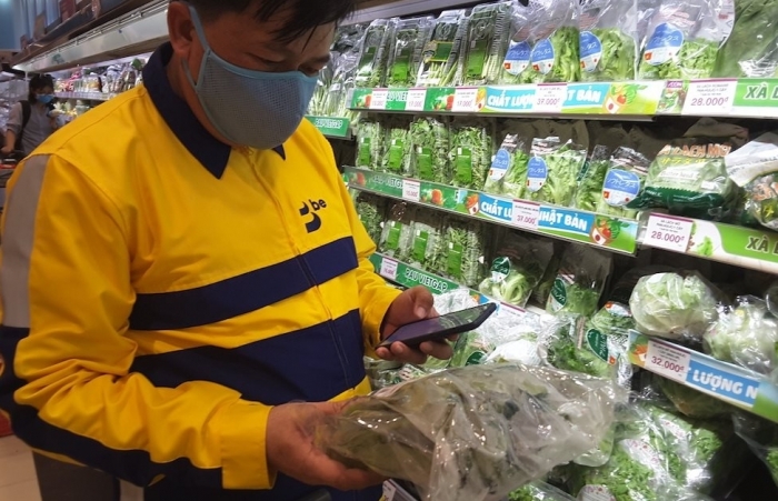 TPHCM gỡ khó cho người dân sau lệnh tạm dừng đối với cả bán thức ăn mang về