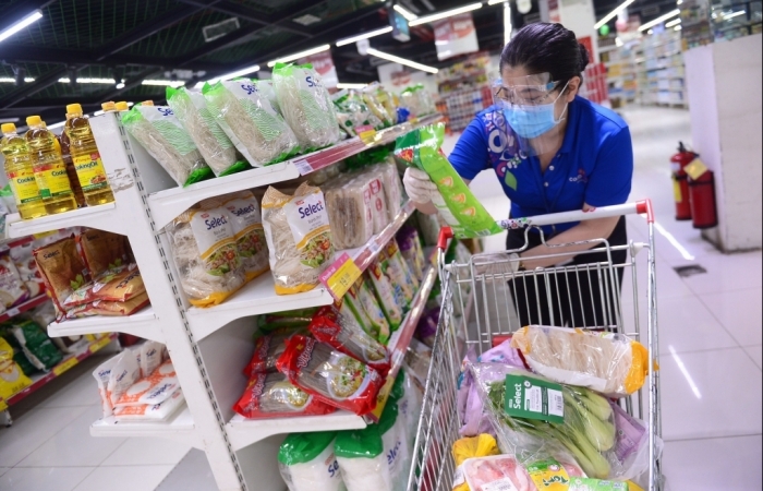 Nhân viên siêu thị tại TPHCM được ra đường sau 18 giờ