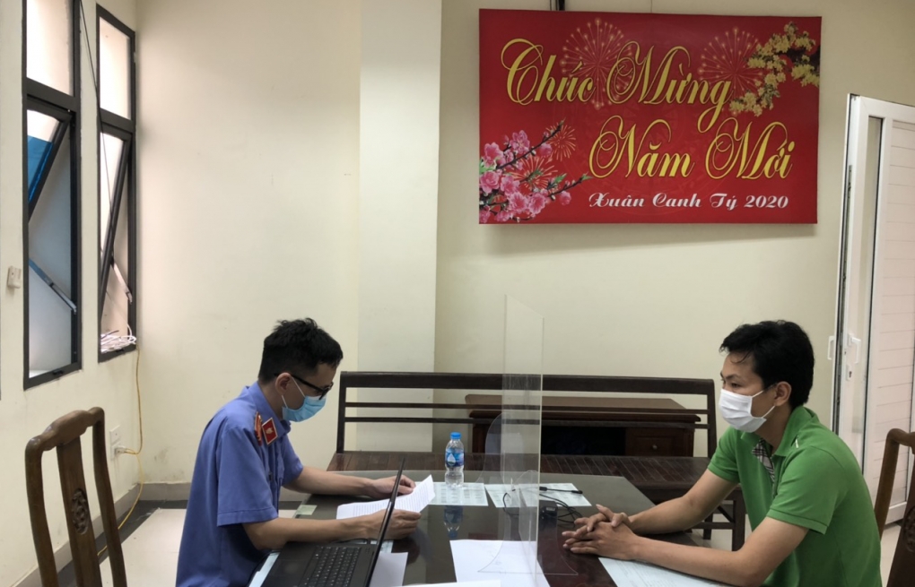 Khởi tố bị can, bắt tạm giam 12 đối tượng trong đường dây làm giả giấy xét nghiệm Covid-19