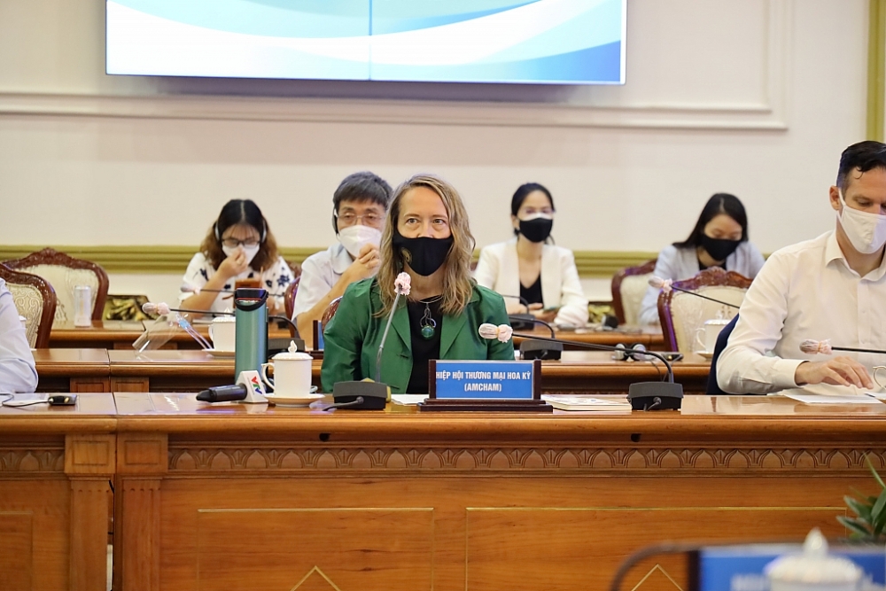 Đại diện các hiệp hội, doanh nghiệp FDI tham dự, nêu ý kiến tại hội nghị. Ảnh Trung tâm báo chí TPHCM
