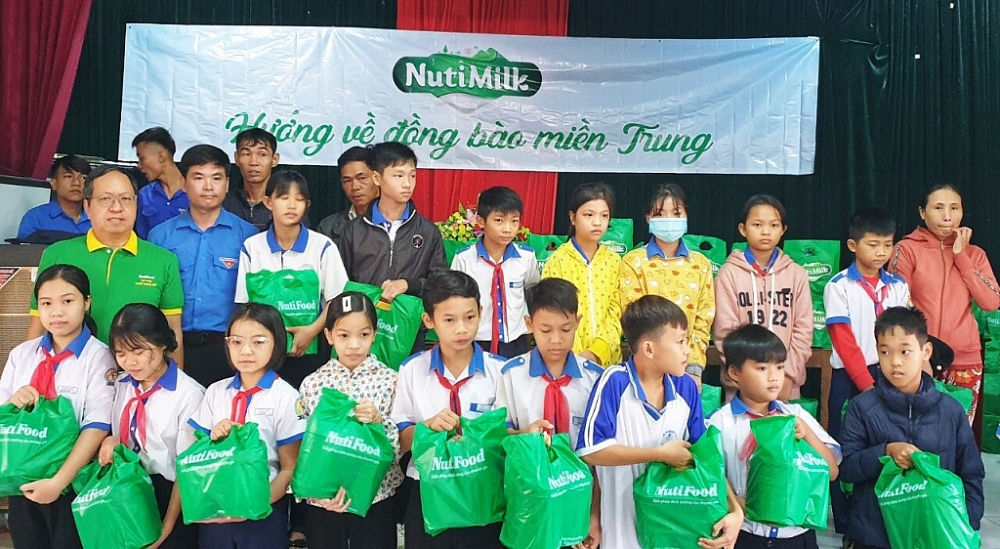 Nutimilk dành 5 tỷ đồng tiếp sức đồng bào miền Trung