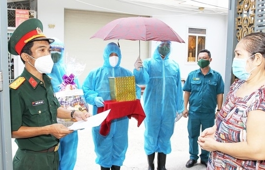 TPHCM vận động người dân tắt đèn, thắp nến tưởng niệm đồng bào tử vong, chiến sỹ hy sinh trong đại dịch Covid-19