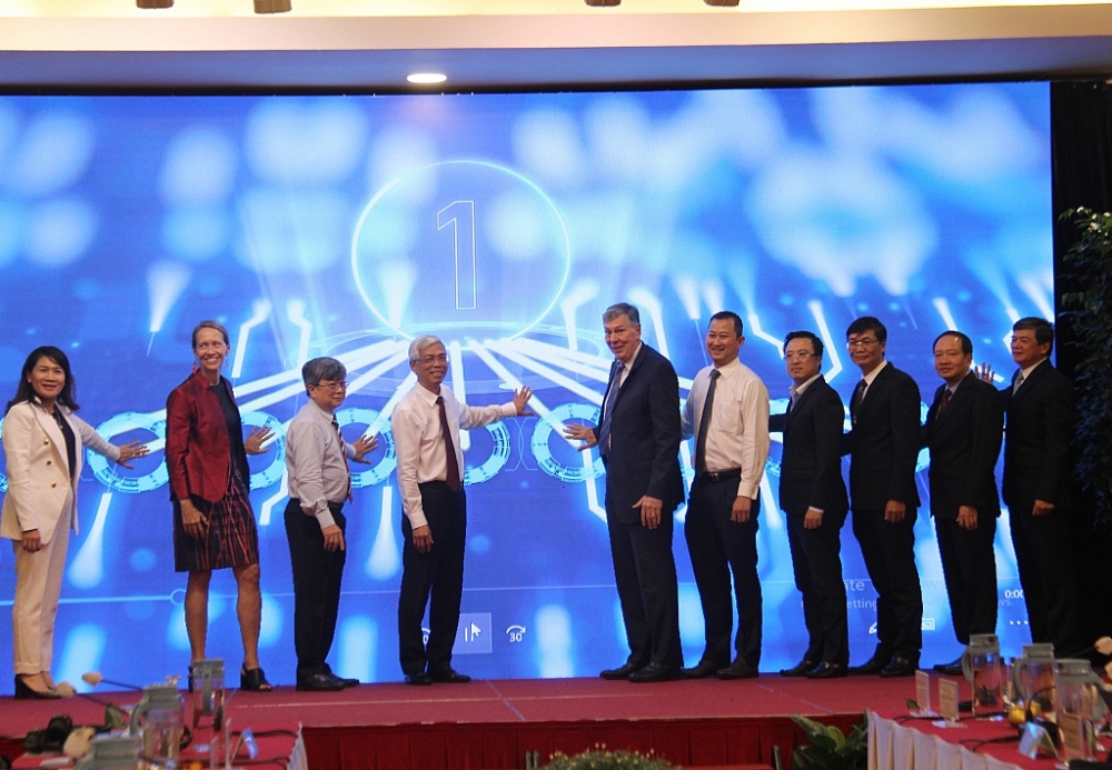 Các đại biểu thực hiện Nghi thức 