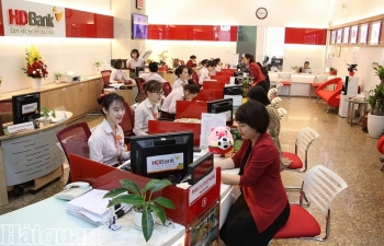 Ngân hàng lãi lớn nhưng cổ tức vẫn khó