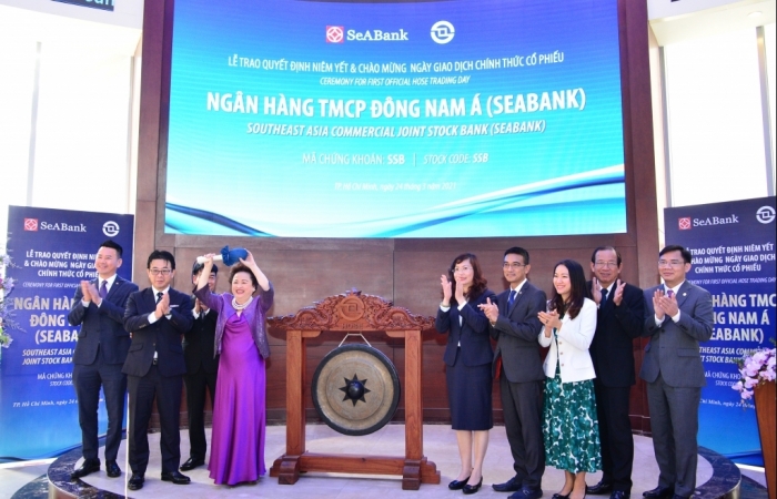 HoSE đón 2 thành viên mới lên sàn