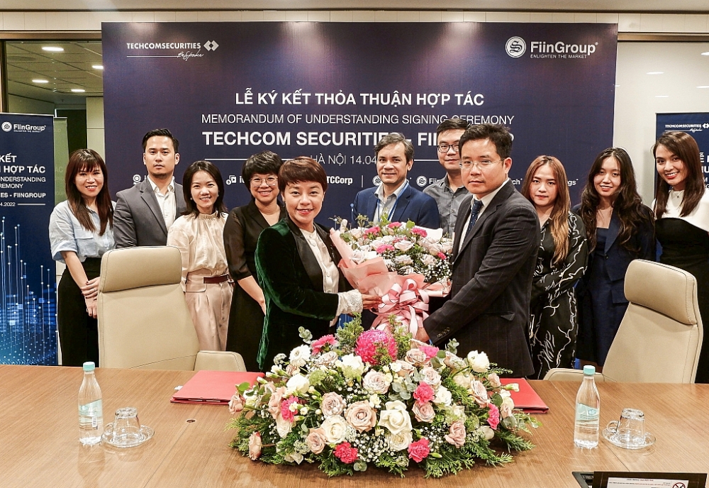 Lễ ký kết giữa FiinGroup và TCBS