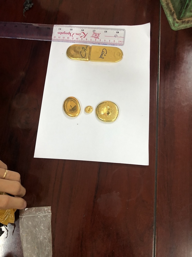 Số vàng có tổng trọng lượng 0,65kg