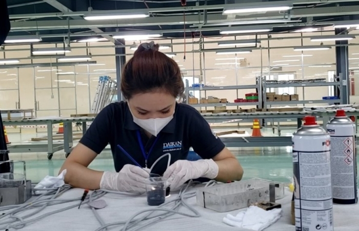 Lĩnh vực sản xuất Việt Nam đang dần hồi phục sau 4 tháng suy giảm