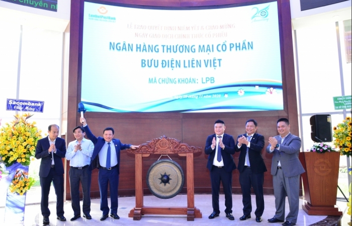 Gần 1 tỷ cổ phiếu LPB giao dịch ấn tượng trong phiên chào sàn