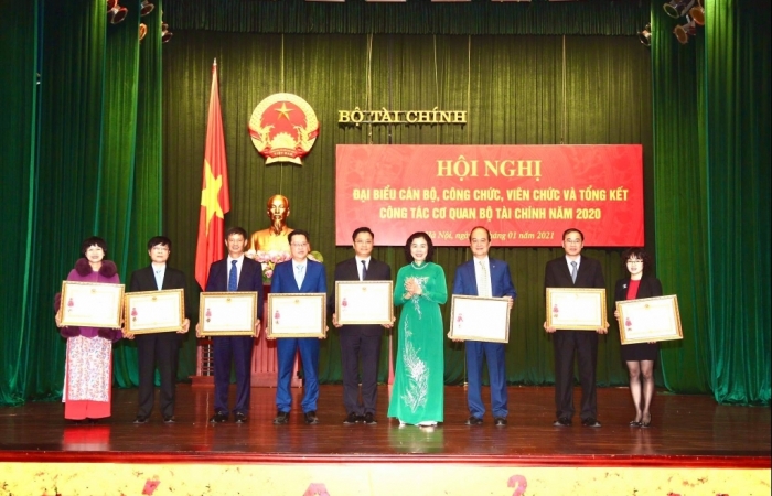 Nỗ lực hoàn thành nhiệm vụ tài chính ngân sách năm 2021
