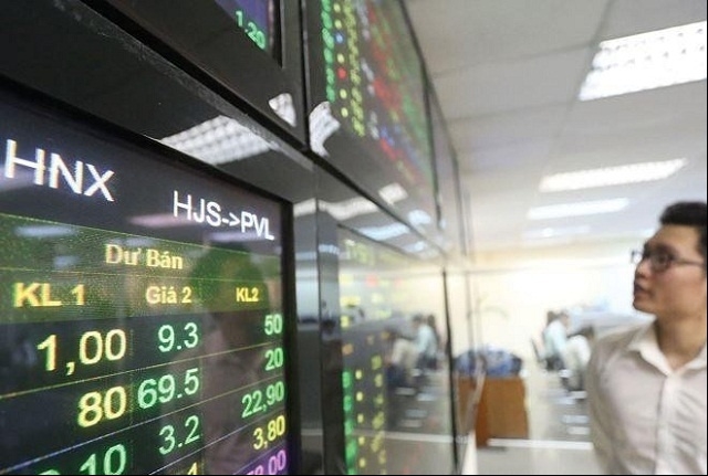 Vi phạm công bố thông tin tập trung ở doanh nghiệp khó khăn về tài chính