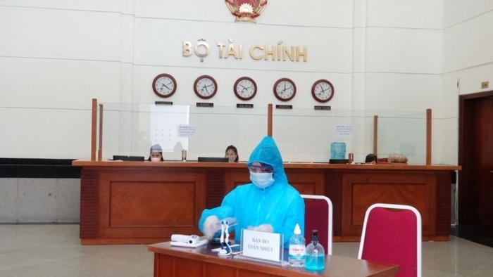 Rà soát việc mua sắm vật tư, trang thiết bị y tế, bảo đảm tiết kiệm, hiệu quả