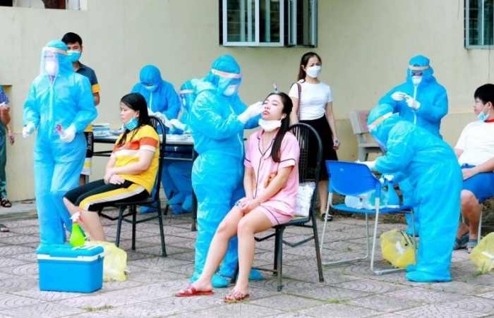 Vĩnh Phúc yêu cầu xét nghiệm Covid-19 tất cả công nhân các KCN