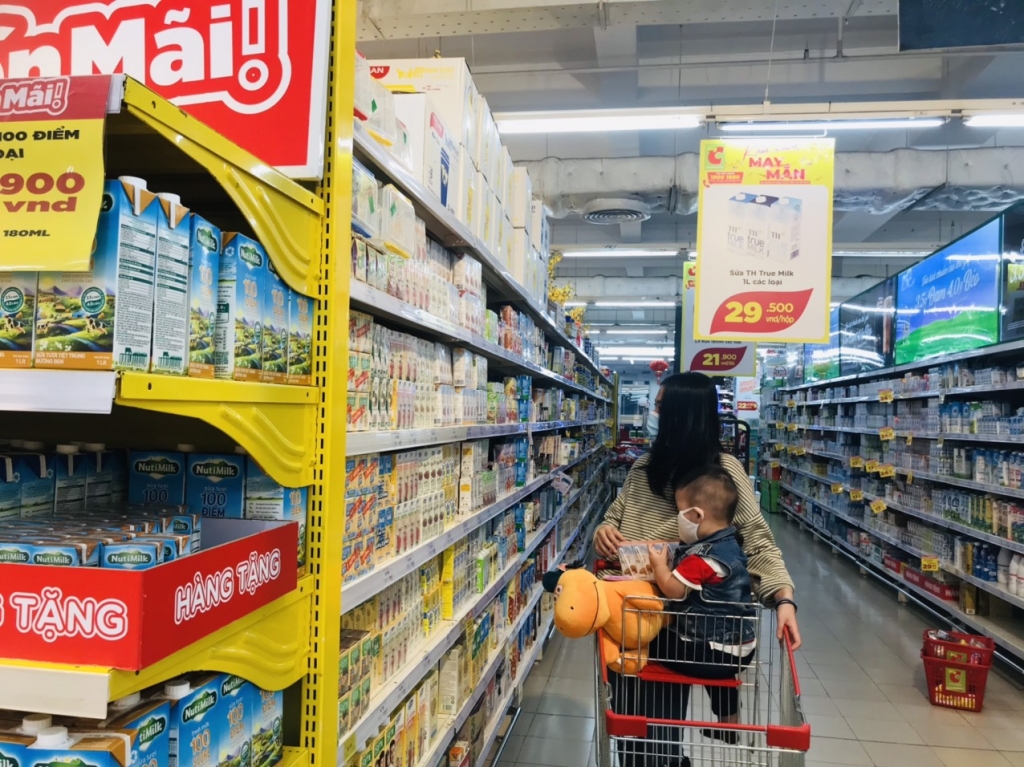 Bán lẻ hàng hóa và dịch vụ tiêu dùng tăng 9,3% Bán lẻ hàng hóa và dịch vụ tiêu dùng tăng 9,3%