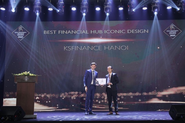 Tập đoàn KSFinance - KSF Group lập “hat-trick” tại Dot Property Vietnam Awards 2021