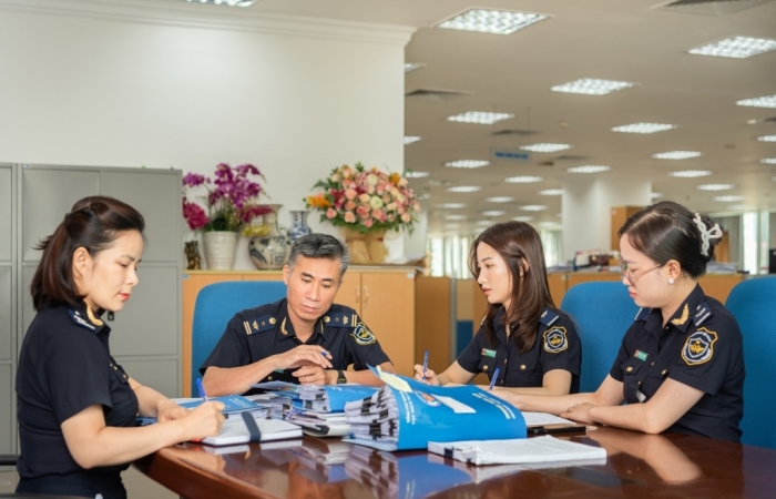 Nét đẹp công chức Hải quan trong thực thi công vụ