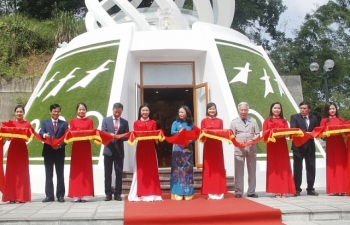 Khánh thành nhà lưu niệm Bác Hồ tại cửa khẩu Bắc Luân